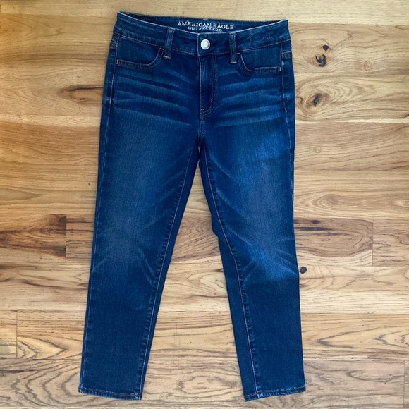 American Eagle Crop Jeans - Picture 2 of 3